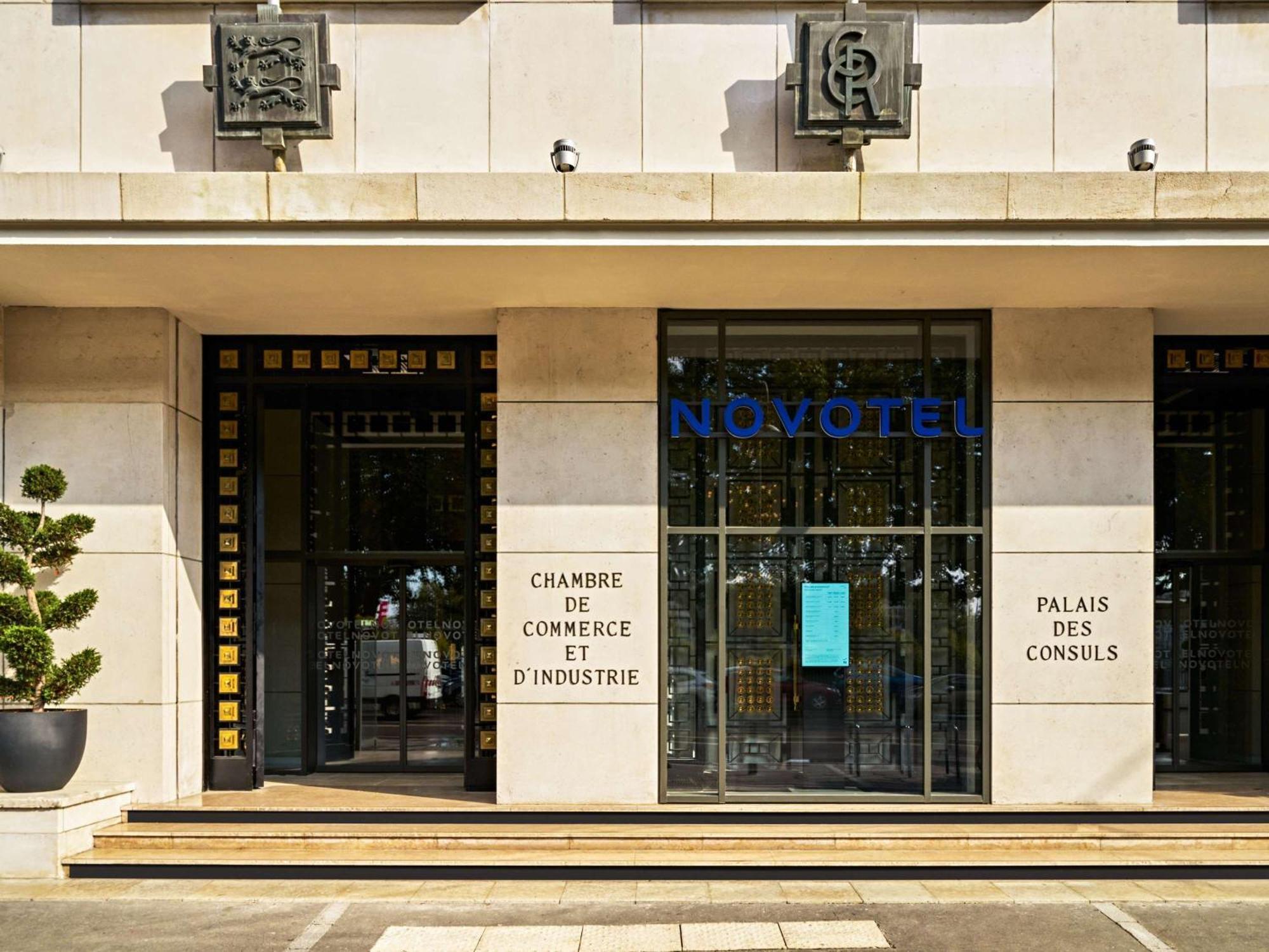 Novotel Rouen Centre Cathedrale Exterior foto